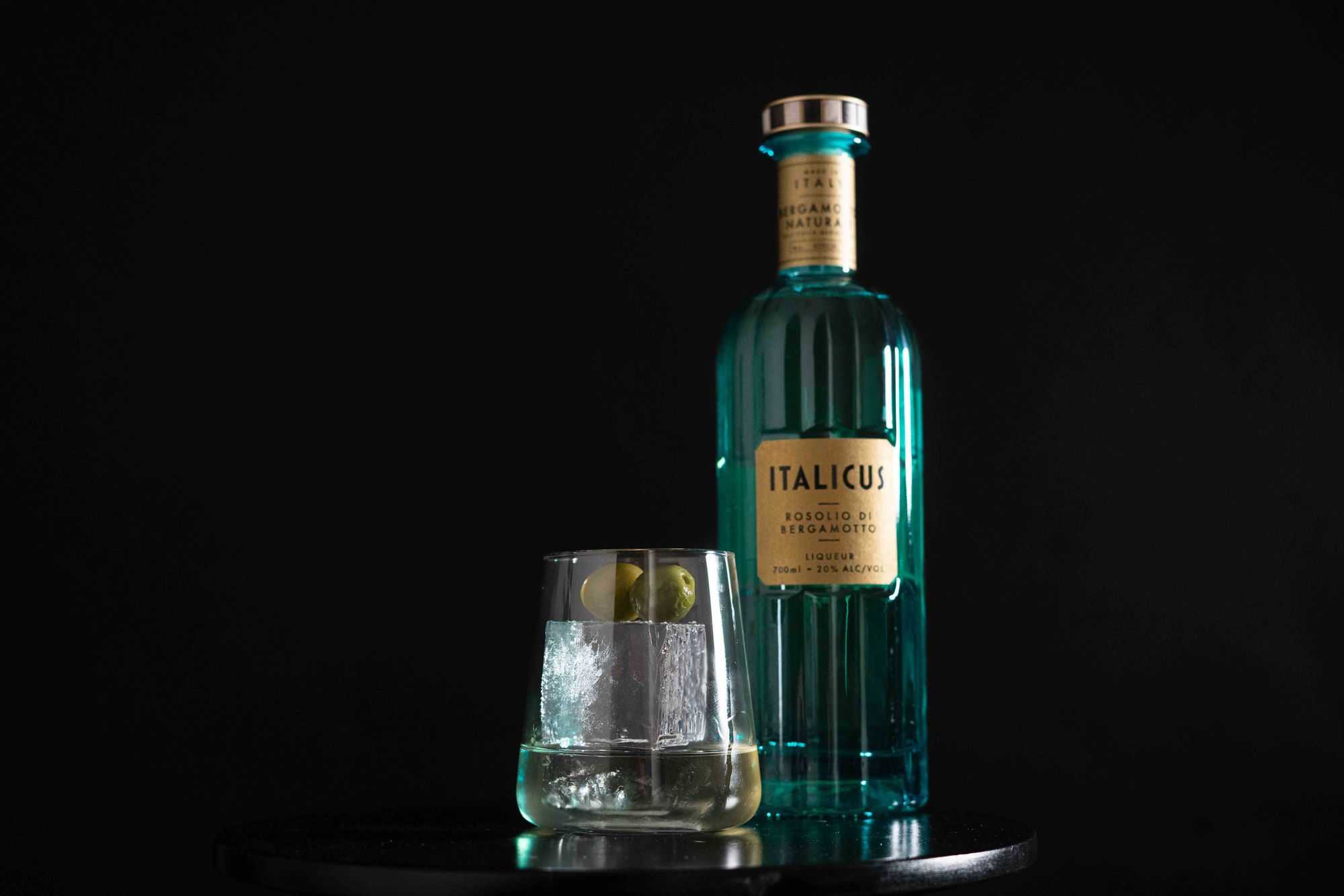 Negroni Bianco with Italicus. Photo: Boothby